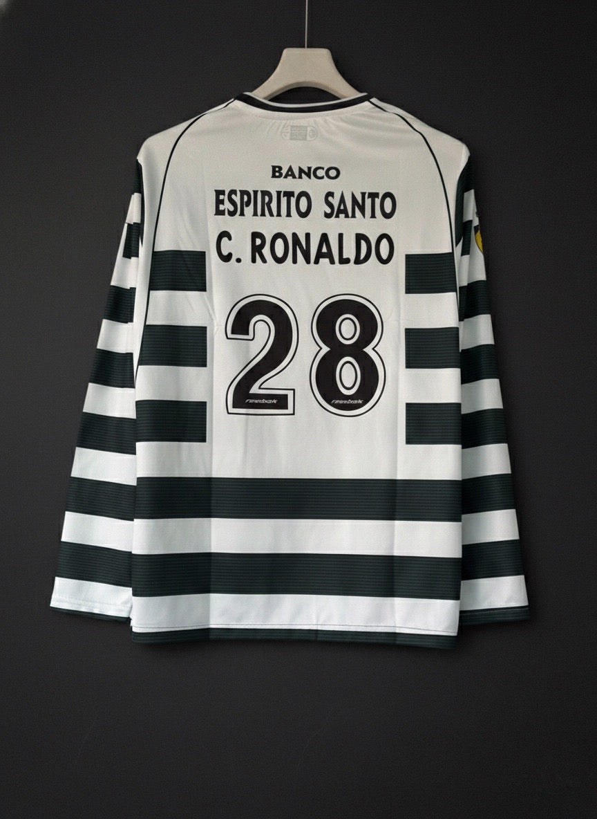 Ronaldo #28 | Sporting | 2001/03 Full | Sleeve Retro