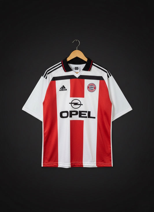 FC Bayern Munich Special Edition "Retro-Embroidery" Tribute Jersey – Maradona #10 (Heritage Series)