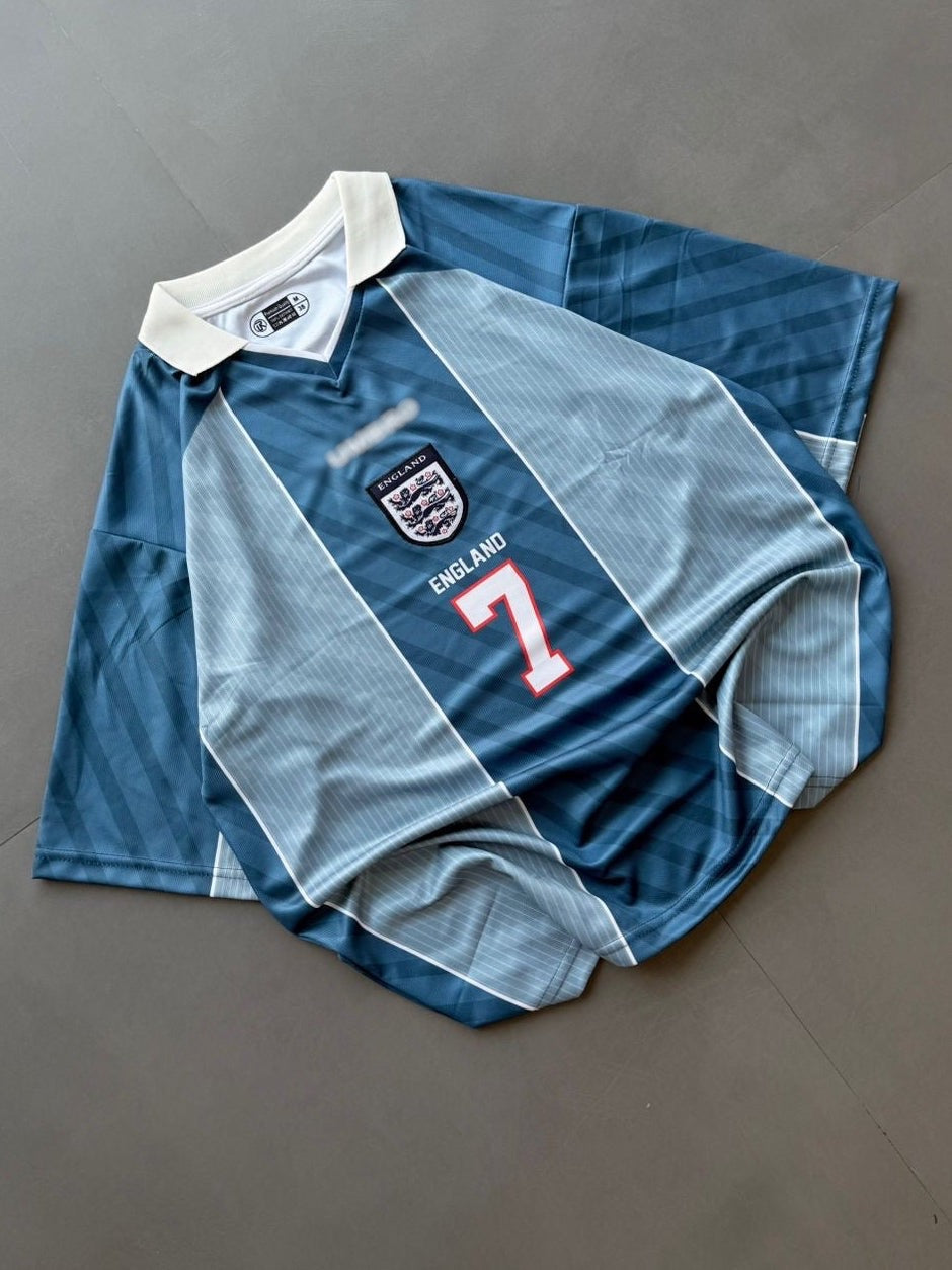 England 1998 Away Jersey – Beckham #7
(Embroidered · Five-Sleeve Retro Edition)