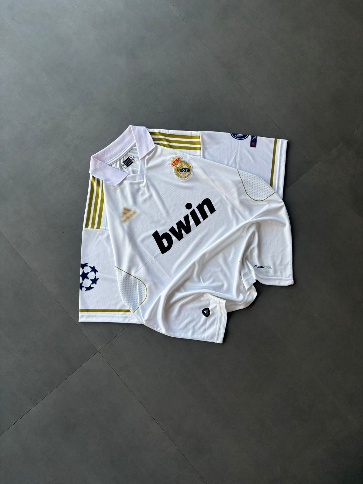 Ronaldo #07 Real Madrid Home Jersey – Five Sleeve | Collar | Embroidered Edition